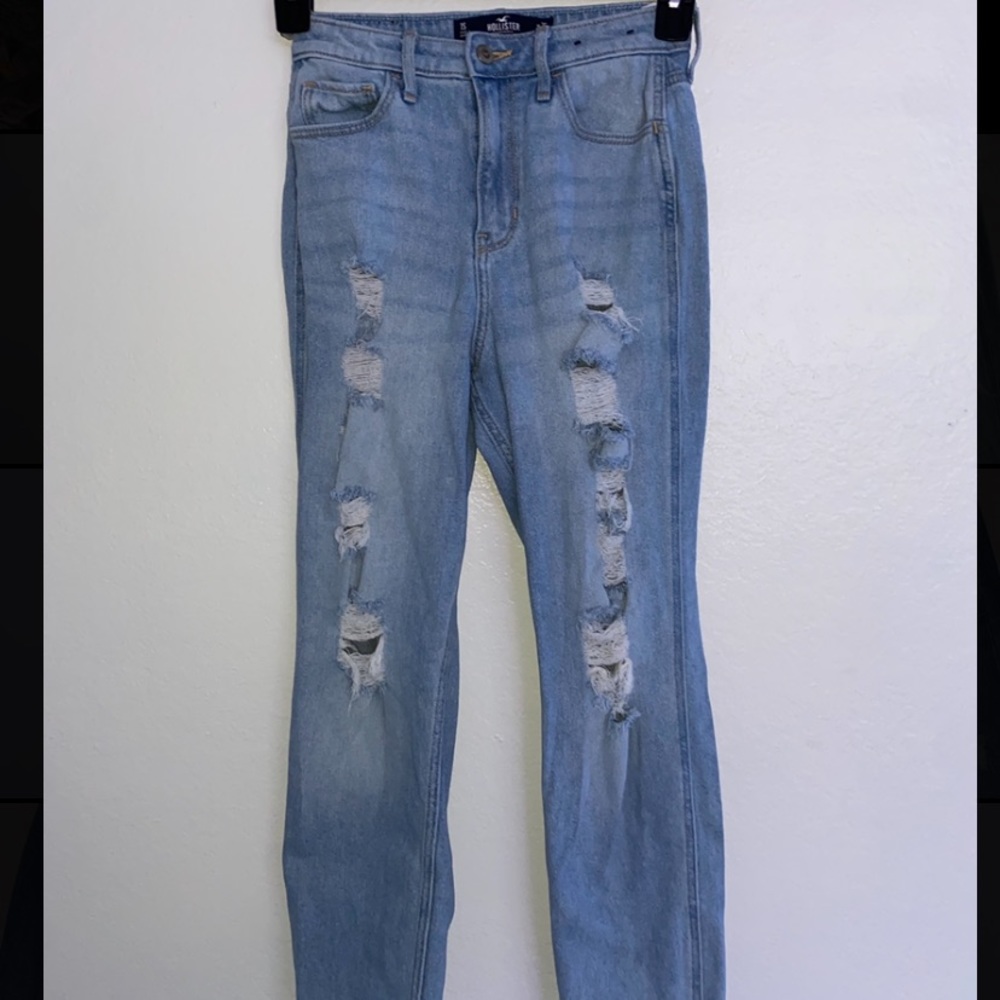 Hollister ripped Mom Jeans